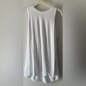 OVERSIZED WHITE WORKOUT/TANK W/ ROUCHING ON THE BACK - LADIES SIZE LARGE